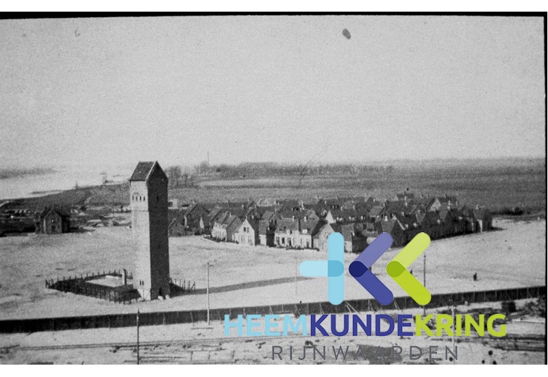 Werf Tolkamer Zicht op Tuindorp en Watertoren F00001257